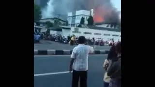 kebakaran di agung tex
