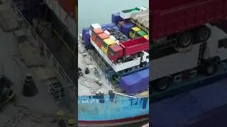How we export machines by sea. #equipment #excavator #construction #china #automobile #ship #export