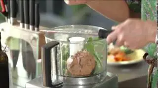 Летний микс: азиатский соус из лосося