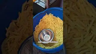 Como &eacute; feita a comida de rua mais famosa do Brasil, a Batata de a marechal