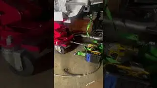 Первое использование домкрата Harbor Freight #автомобиль #механик #машина