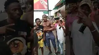 Big black boy in the street of Nigeria #africa #nigeria #Streetbodybuildingcruise