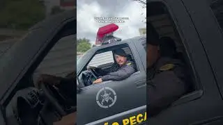 Quando a viatura passa E fica encarando&hellip;