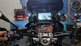 Bmw R1250GSA Wonderwheel with Garmin Zumo XT2
