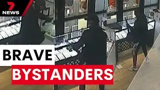 Daring daylight robbery foiled by daring bystanders | 7NEWS