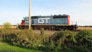 GTW 5936 arrives at the Harborlite spur to pick up a hopper near Vicksburg, MI