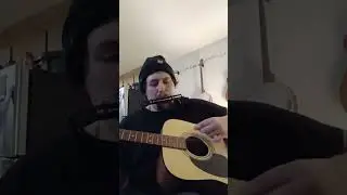 having a spaz out trying to learn harmonica and guitar at the same time