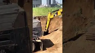 Excavator CAT 320D2 GC With Dump Truck