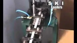 Pneumatic feeder