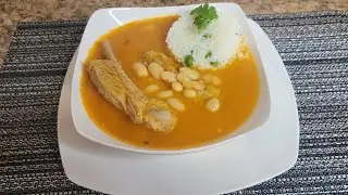 Frijoles blancos con costillas de cerdo