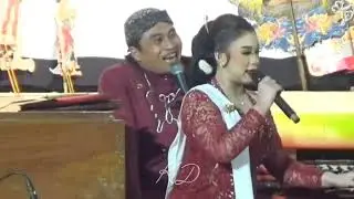NIKEN SALINDRI ORA CINTA-CINTA AN 🤣🤣 ~ PENTAS DI SMK PGRI 1 NGANJUK  2025