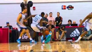 Jordan Hamilton Loses His Shorts!