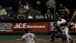 Jay Bell hits a three-run home run for Bucs