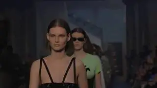 Off-White | Fall Winter 2018/2019 Full Fashion Show 