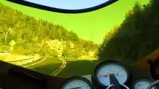 TRIUMPH DAYTONA SUPER III up WINDING ROAD