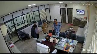 અમદાવાદની એલ.ડી આર્ટ્સ કોલેજમાં પ્રિન્સિપાલને મારવા ખુરશી ફેંકી... વિડિયો જોવા અહીં ક્લિક કરો