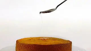WHAT IS THAT LIQUID YOU USE ON YOUR CAKES?! │ SIMPLE SYRUP EXPLAINED │ CAKES BY MK