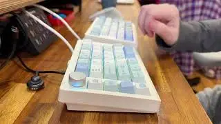 Split Keyboard Unboxed! EPOMAKER Split70 Review & Typing Test