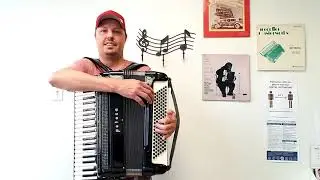 (SOLD!) - Petosa AM1100 ESM - double tone chamber (Carnegie Accordion Company)