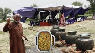 Cooking Chicken Korma at a WEDDING!