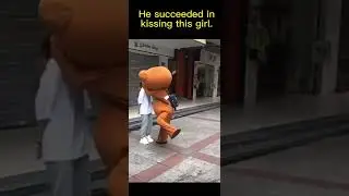 HILARIOUS! NAUGHTY BROWN BEAR WITH PRETTY GIRLS🤣🤣 #shorts #funnyvideo2022 #mascot