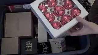 How to Organize Christmas Decorations from Professional Organizer Rowena List of Getting it Together