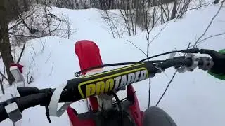 Winter fail/rage compilation on xr 100 #fail #snowriding #honda #xr100 #funny #rage  #pitbike ￼