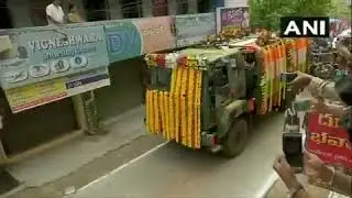 Telangana:- Last Rites of Colonol B Santhosh Babu and people hails Jai Jawan jai Kisan