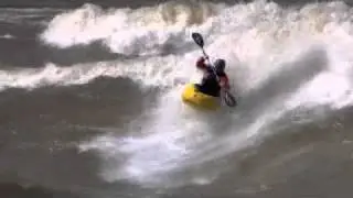 New River Dries Big Wave Kayaking