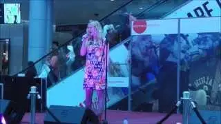 Lydia Gerrard singing Wuthering Heights by Kate Bush