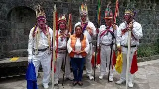 Junto a los Yumbos 