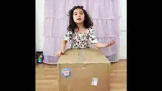 Unboxing her Home Swag Home Box #sweetsuiteathome