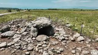 Dolmen (portal tomb)  erected by Neolithic people, Gamla Israel / דולמן