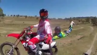 O'NEAL team rider Emma and Matty McFerran doing a FMX tandem #selfie