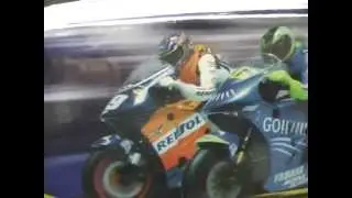 Scalextric Slotcar: Awesome Racing Motorbikes - MOTO GP Set Rossi v Hayden