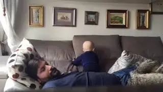 Extremly Restless baby Leo