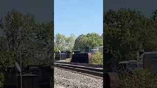 M276 Taking Connection Track Onto the Indy Line Sub #csx #train #railroad #railway