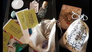 A Manifestation Box for 2025 VR to @positiveenergywithcrystals