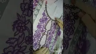 #Key hole pakistani neck design👌#pakistani dress me neck kaise banaye #embroidery neck design #viral