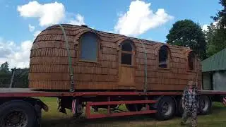 Iglu Hut Milzkalne - installing glamping house in Milzkalne