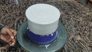 High cake 1 kg beautiful white &  purple 💜💜💜💜#howtomakecakecream