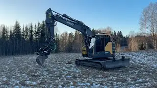 K&ouml;p Gr&auml;vmaskin Volvo ECR145EL med skopa p&aring; Klaravik
