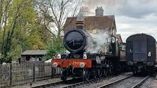 2999 lady of legend departs Sheffield park 17/10/25