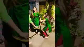 cute girls dancing 😘😘#shortamv