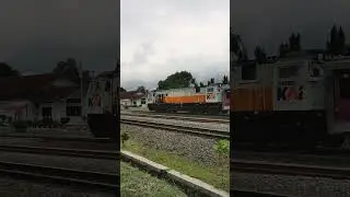 Friendly Train Driver Waves to Passengers in Indonesia Railway Journey #TrainDriver #LocomotiveLife