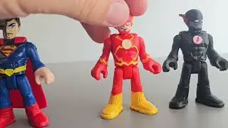 DC SUPERFRIENDS IMAGINEXT: CYBORG, ROBO DOG, CYBORG SUPERMAN E FLASH