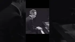 Dave Brubeck, Paul Desmond, Eugene Wright, Joe Morello &bull; St. Louis Blues
