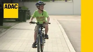 Kinder-Fahrradhelme im Test | ADAC