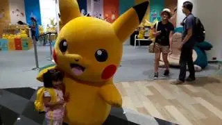 Pikachu meet and greet siam discovery 21012017 1700