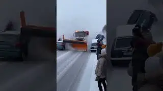 ⚠️ URGENT: WINTER DIDN'T SURPRISE THEM?! 'RAM PLOW' CLEARS EVERYTHING! 🚜❄️